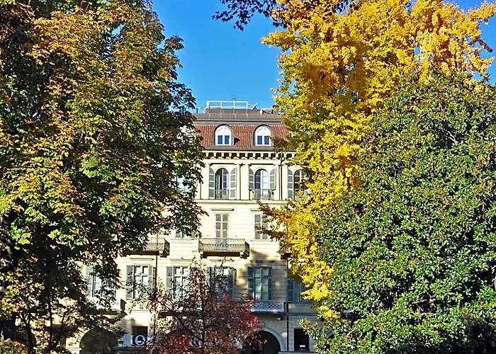 Roma E Rocca Cavour